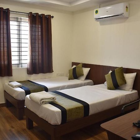 Symphony Suites Bangalore Eksteriør bilde